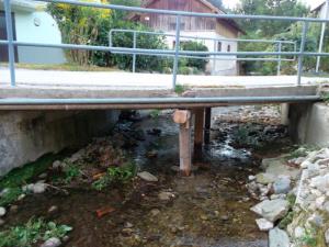 Poškodovan most Predkrižnik